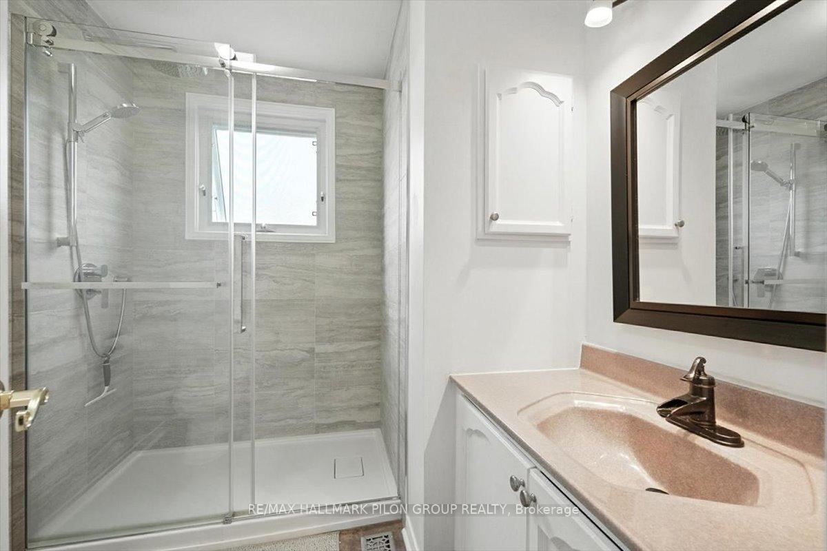 Photo 24 of 1411 Bourcier Drive, Ottawa, Bilberry Creek/Queenswood Heights — HOMEH