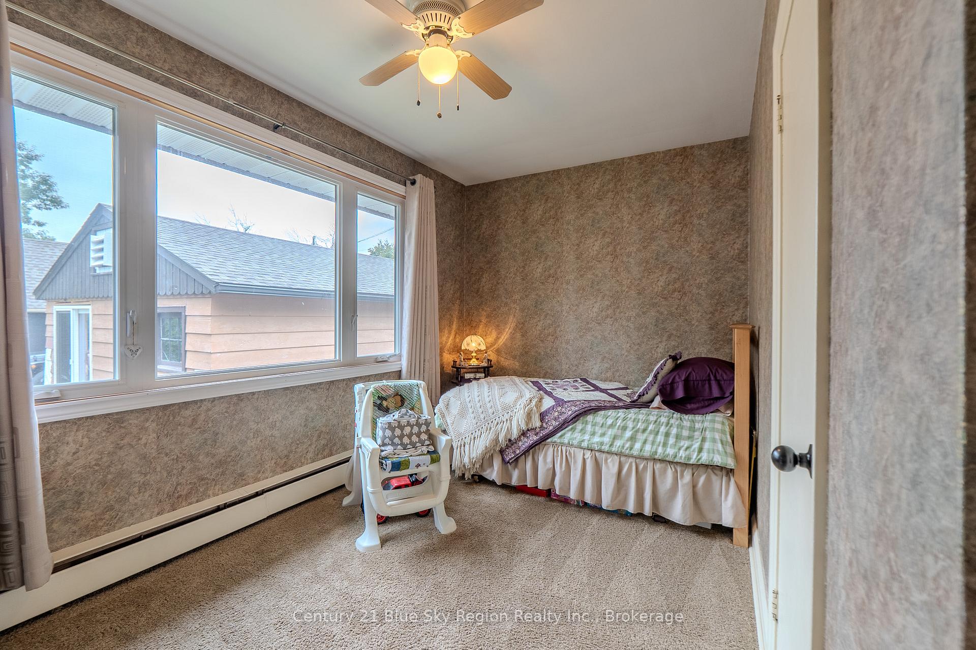 Photo 19 of 184 Lake Street, North Bay, West End — HOMEH