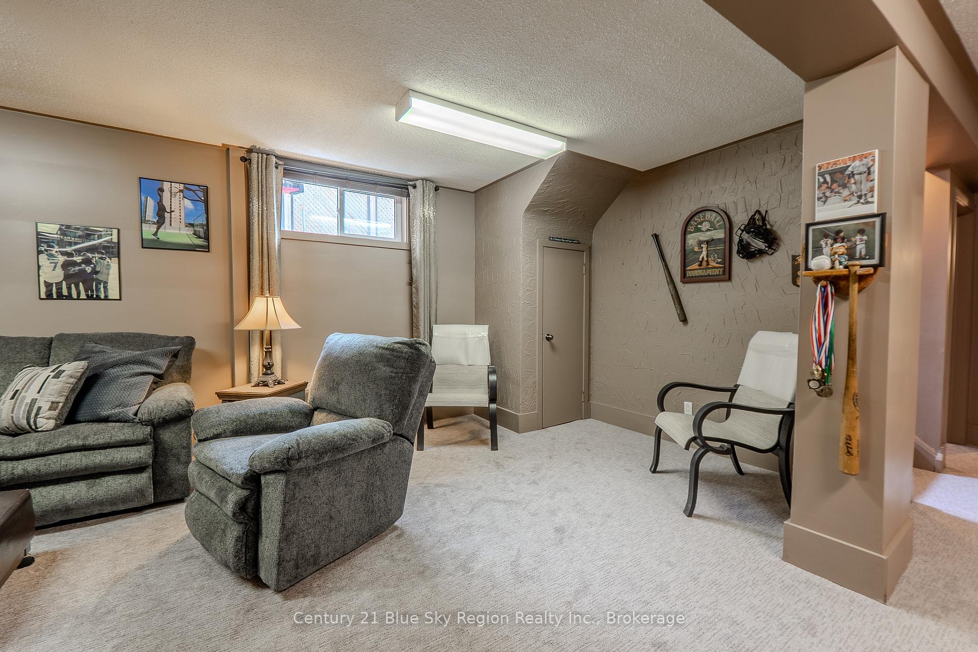 Photo 24 of 184 Lake Street, North Bay, West End — HOMEH