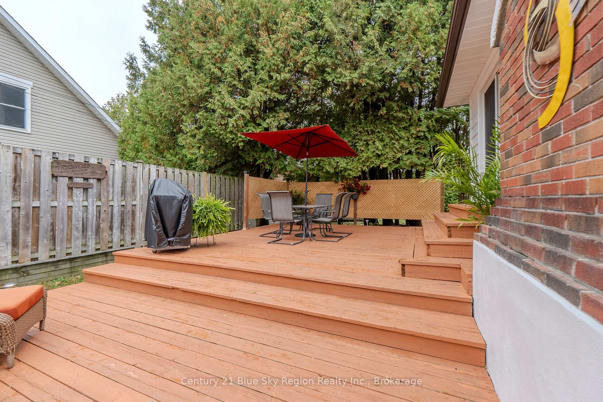 Photo 34 of 184 Lake Street, North Bay, West End — HOMEH