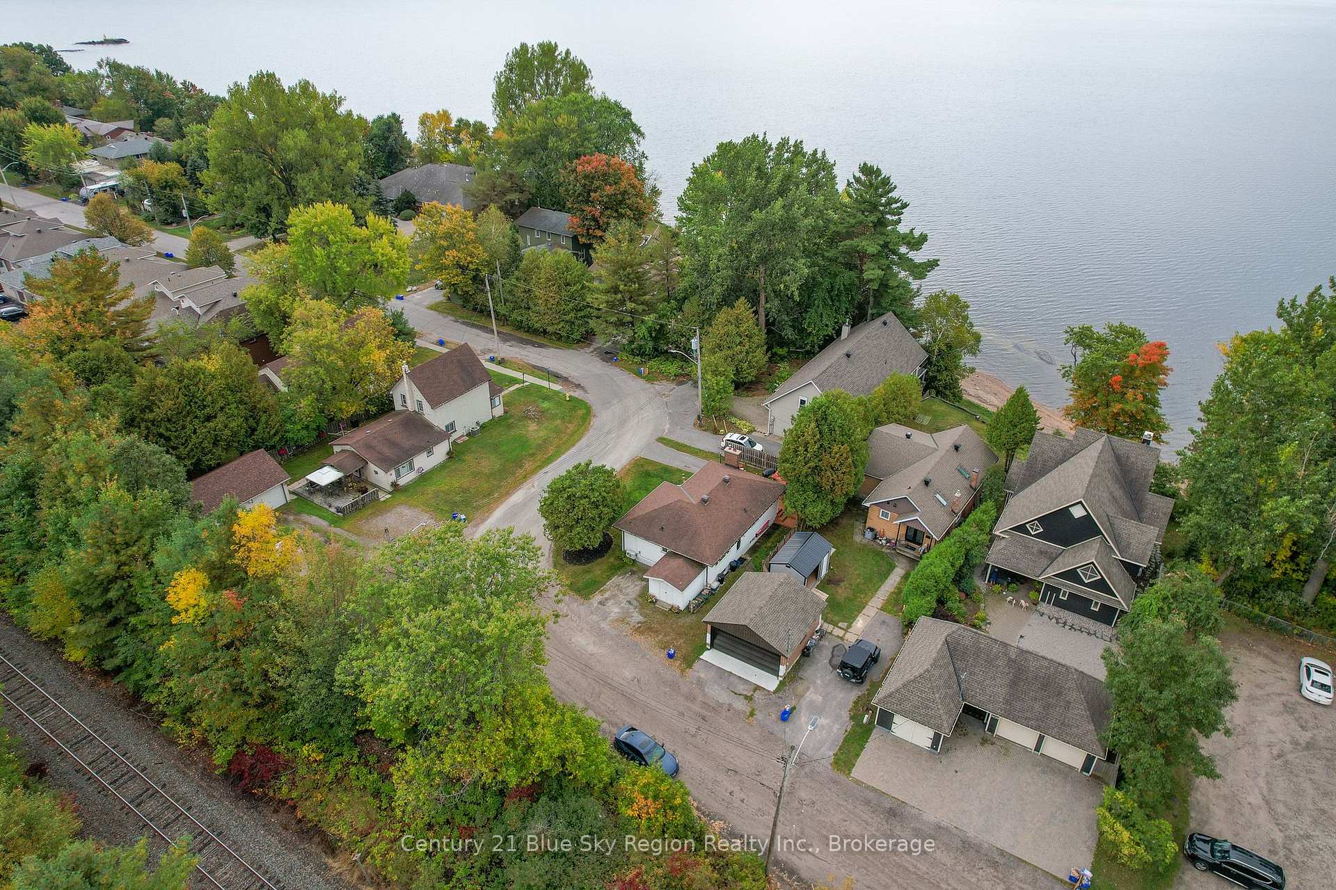 Photo 43 of 184 Lake Street, North Bay, West End — HOMEH