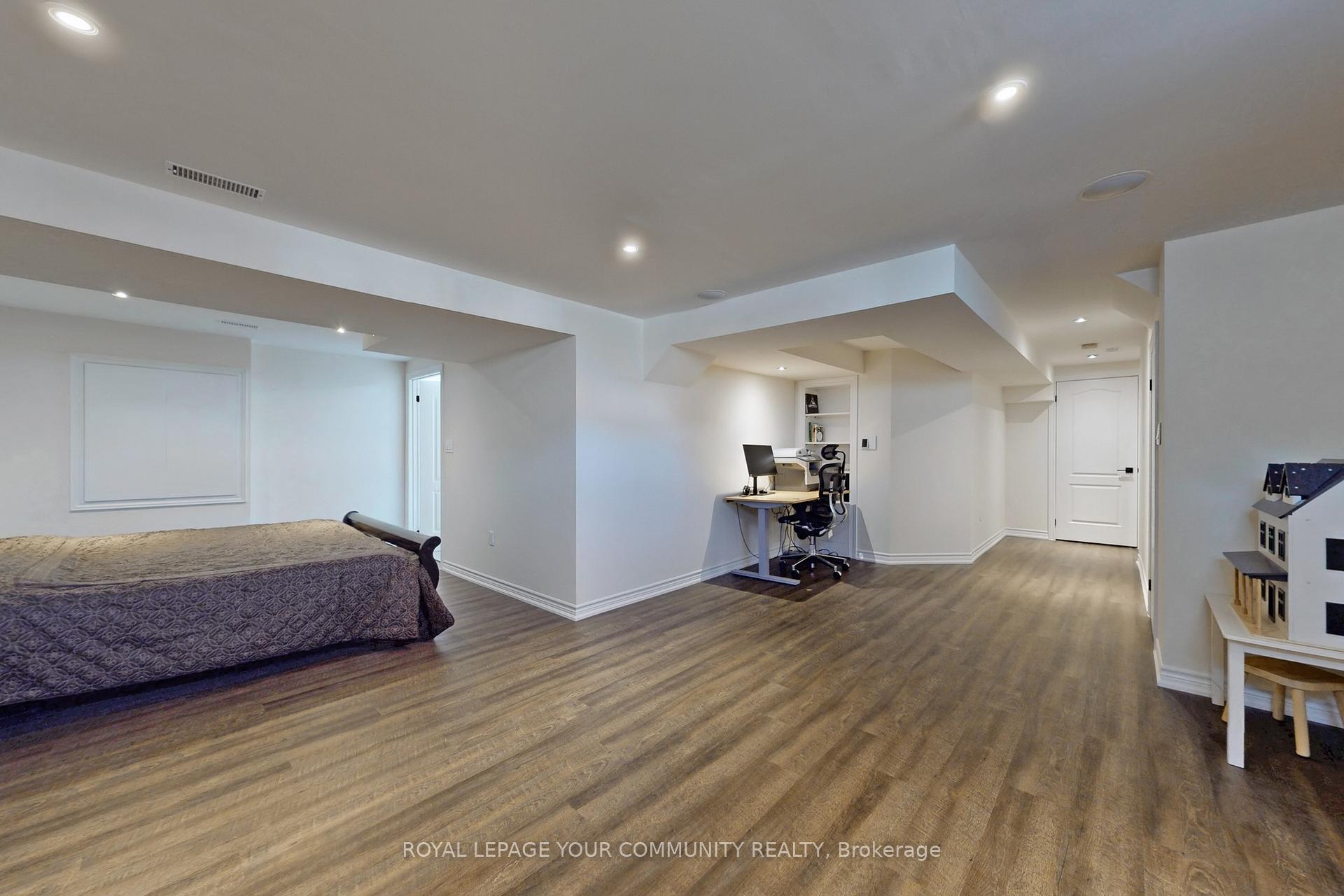 Photo 34 of 861 Oaktree Crescent, Newmarket, Summerhill Estates — HOMEH
