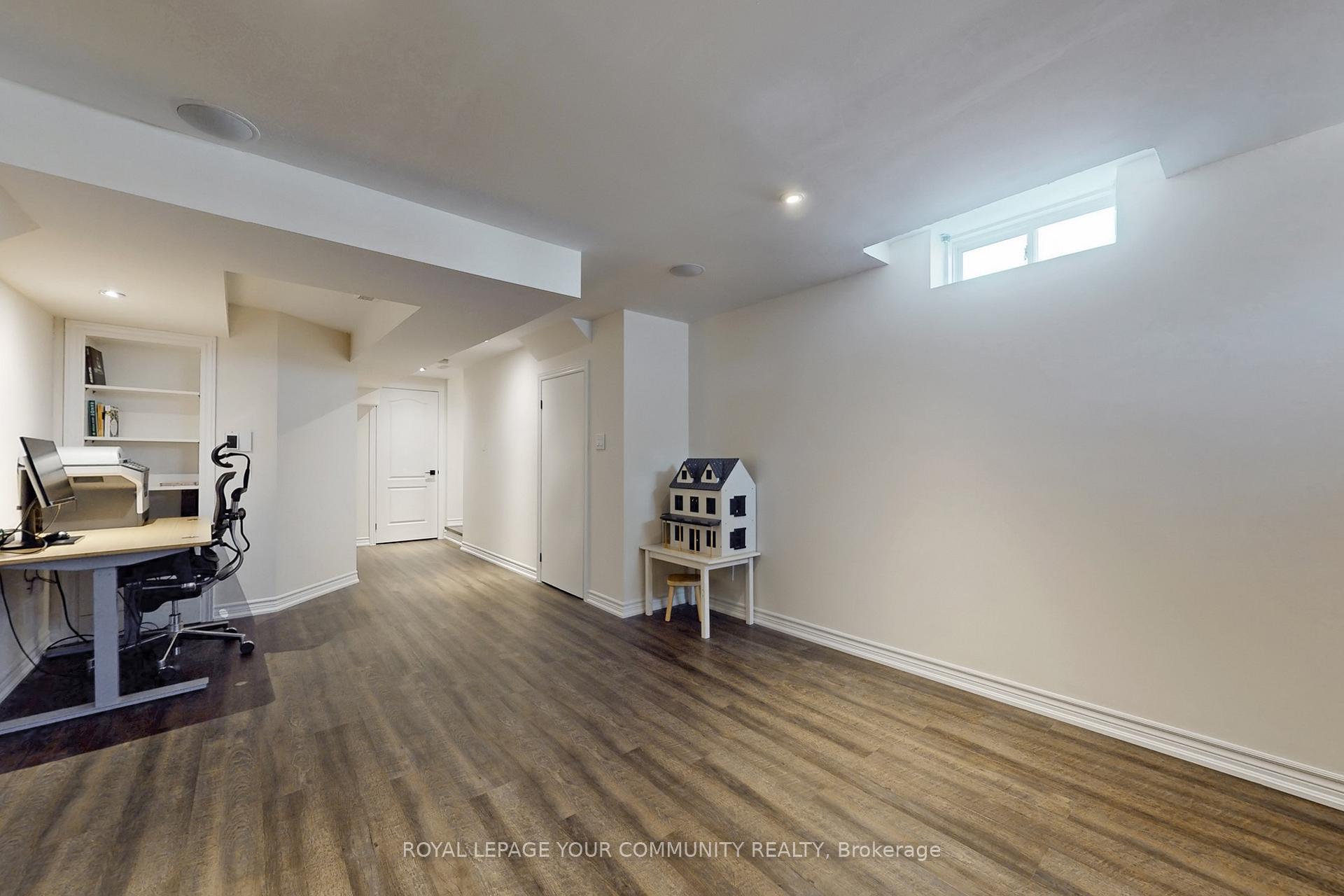 Photo 35 of 861 Oaktree Crescent, Newmarket, Summerhill Estates — HOMEH