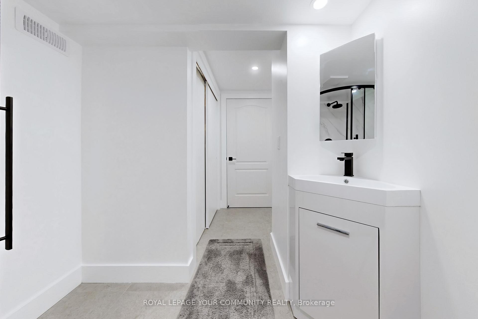 Photo 37 of 861 Oaktree Crescent, Newmarket, Summerhill Estates — HOMEH