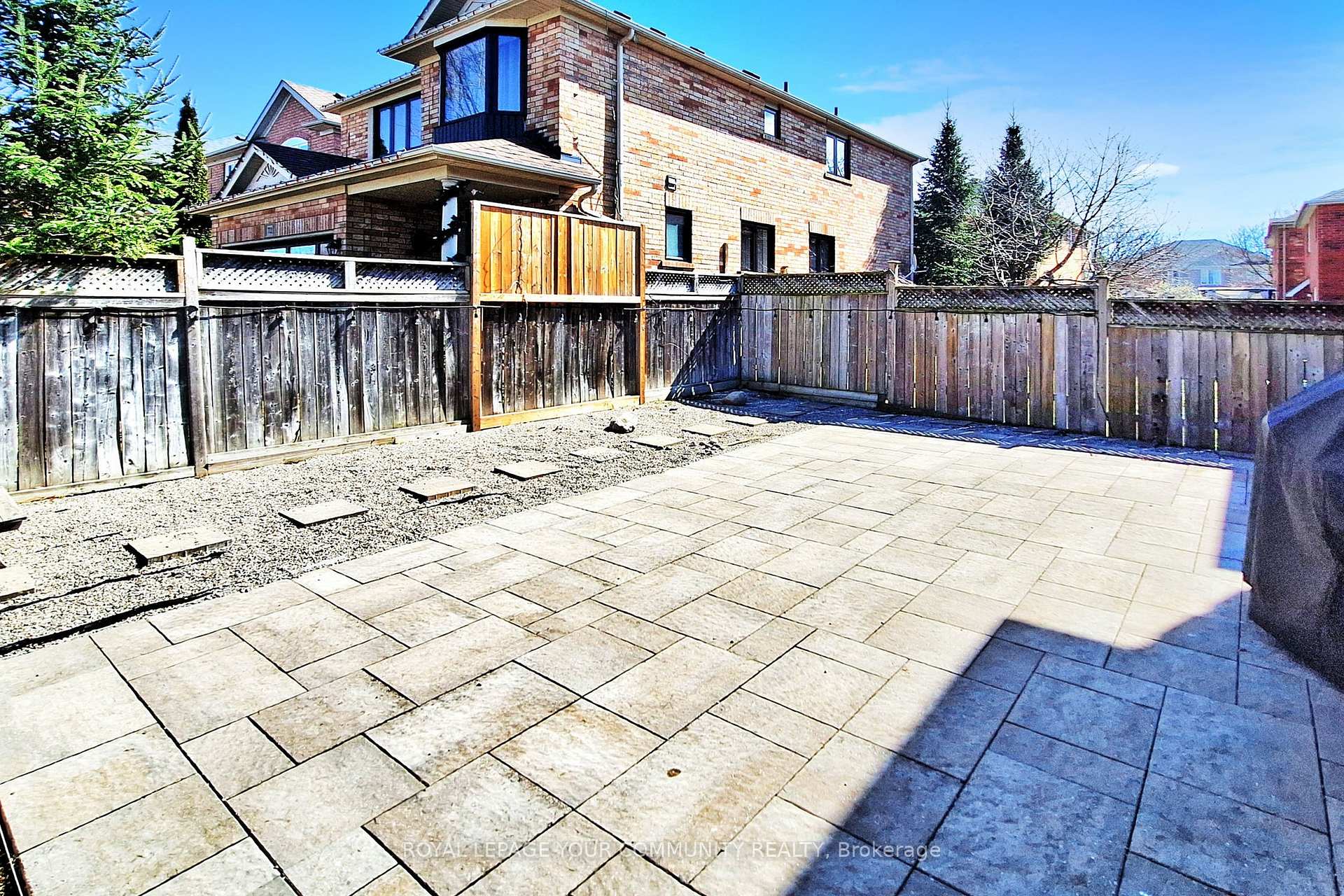 Photo 42 of 861 Oaktree Crescent, Newmarket, Summerhill Estates — HOMEH