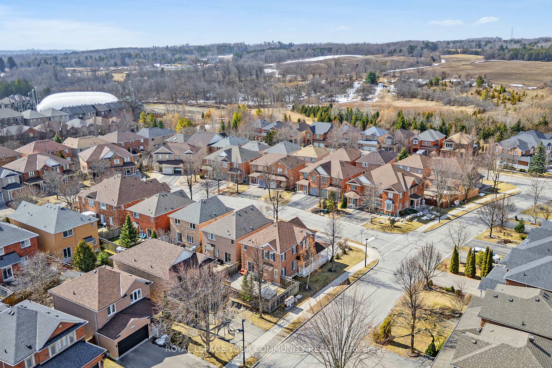 Photo 48 of 861 Oaktree Crescent, Newmarket, Summerhill Estates — HOMEH