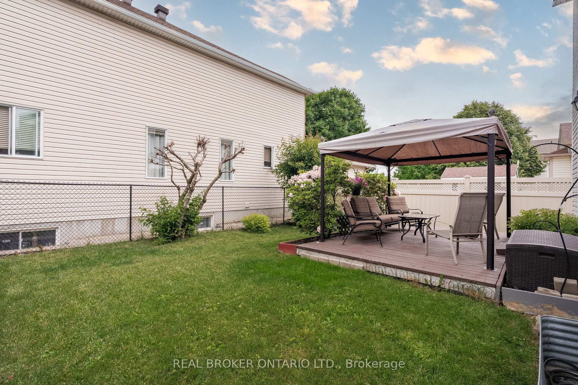 Photo 39 of 905 Balzac Lane, Ottawa, Notting Hill/Summerside — HOMEH