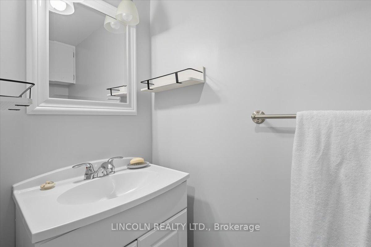 Photo 15 of 370 Ormond Drive, Oshawa, Samac — HOMEH