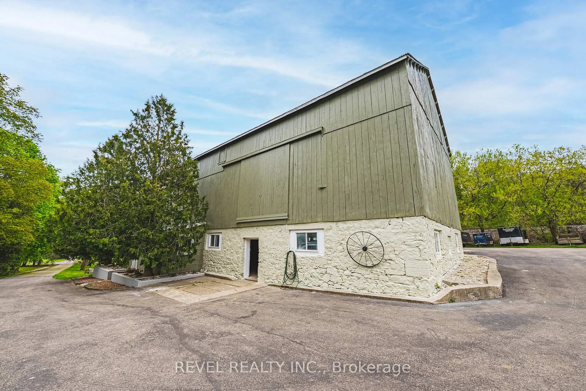 Photo 7 of 8546 Appleby Line, Milton, Rural Milton West — HOMEH