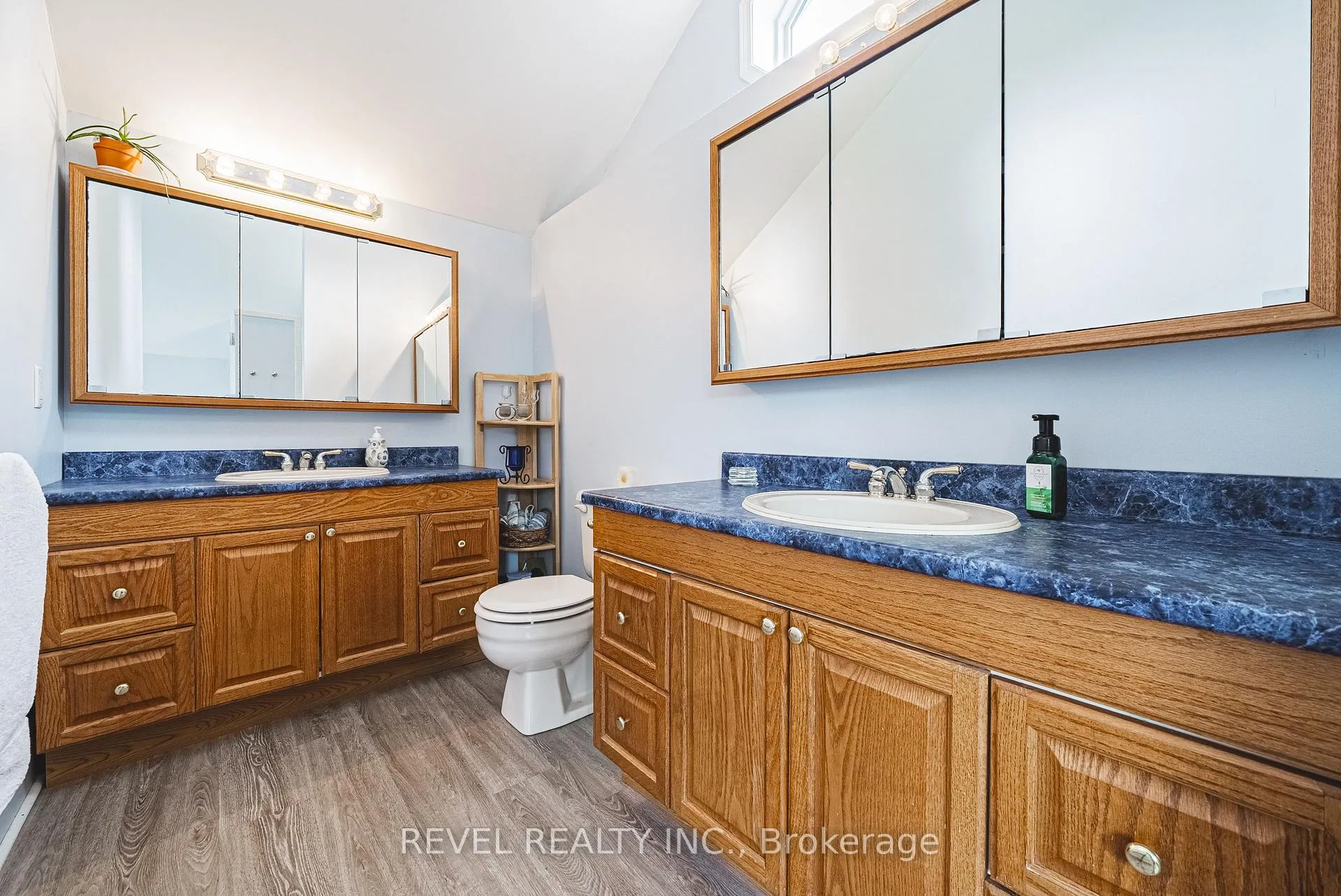 Photo 31 of 8546 Appleby Line, Milton, Rural Milton West — HOMEH