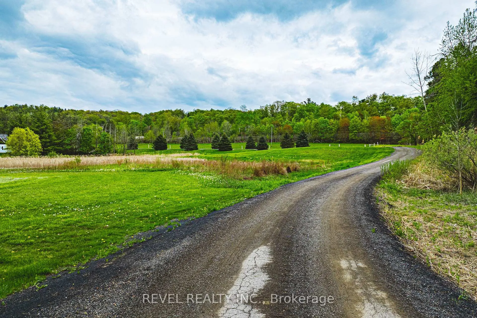 Photo 41 of 8546 Appleby Line, Milton, Rural Milton West — HOMEH