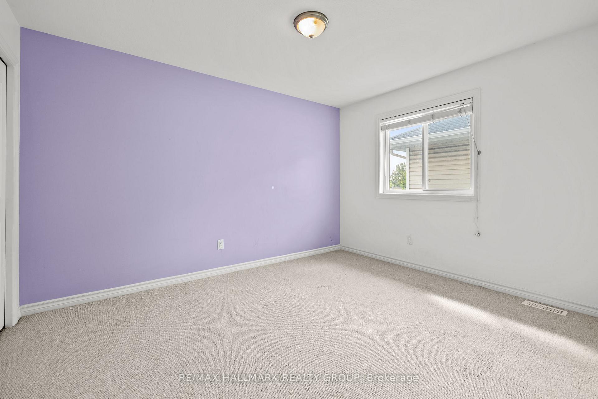 Photo 30 of 1933 Schroeder Crescent, Ottawa, Springridge/East Village — HOMEH