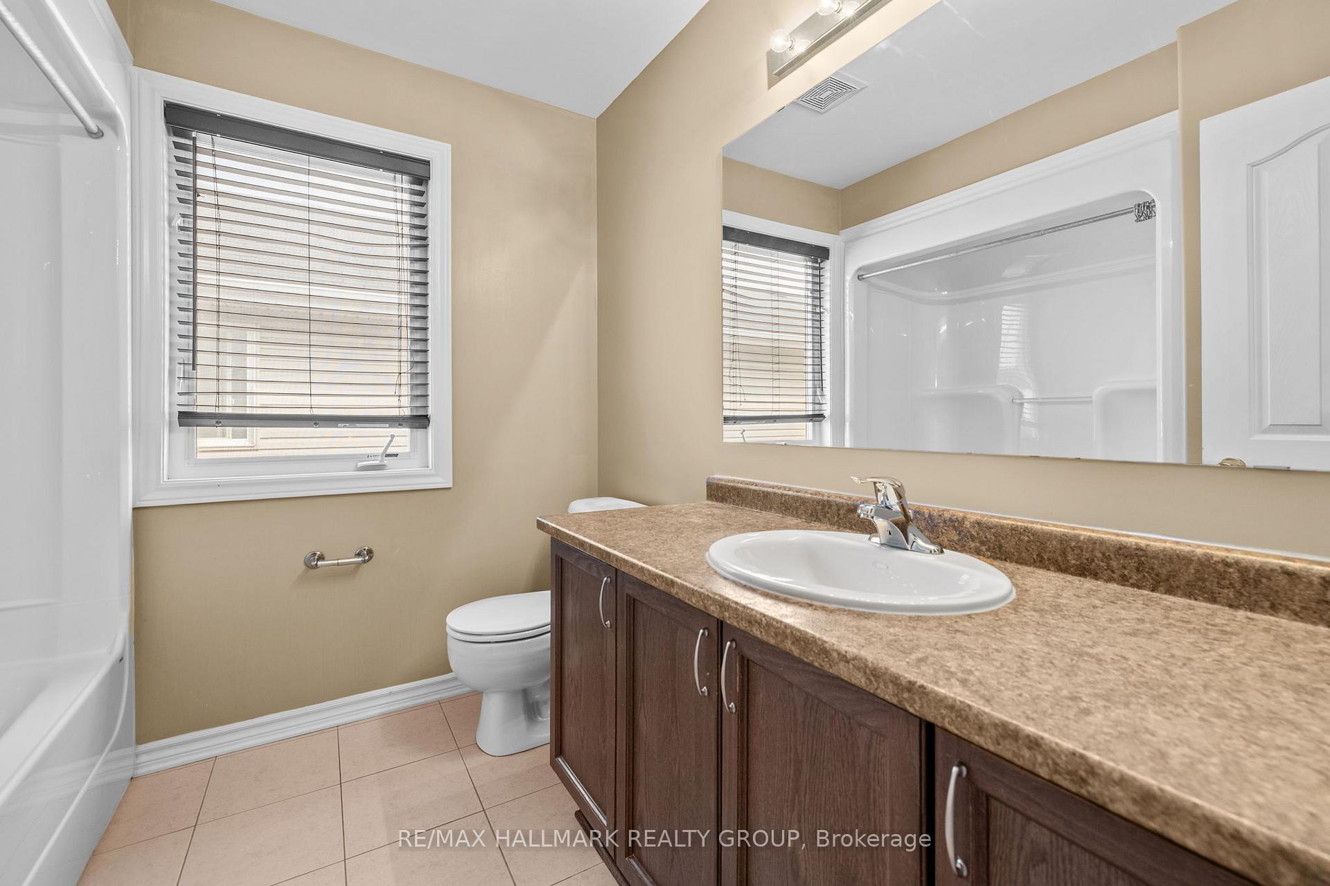 Photo 31 of 1933 Schroeder Crescent, Ottawa, Springridge/East Village — HOMEH