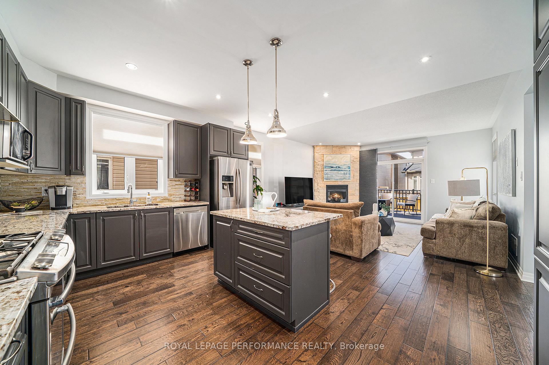 Photo 6 of 129 Winterhaven Drive, Ottawa, Mer Bleue/Bradley Estates/Anderson Park — HOMEH