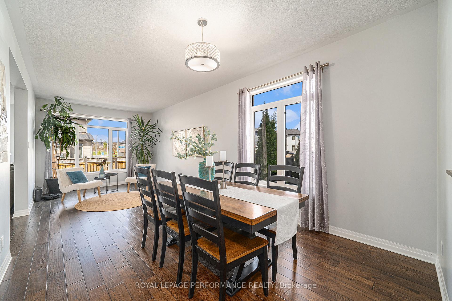 Photo 9 of 129 Winterhaven Drive, Ottawa, Mer Bleue/Bradley Estates/Anderson Park — HOMEH