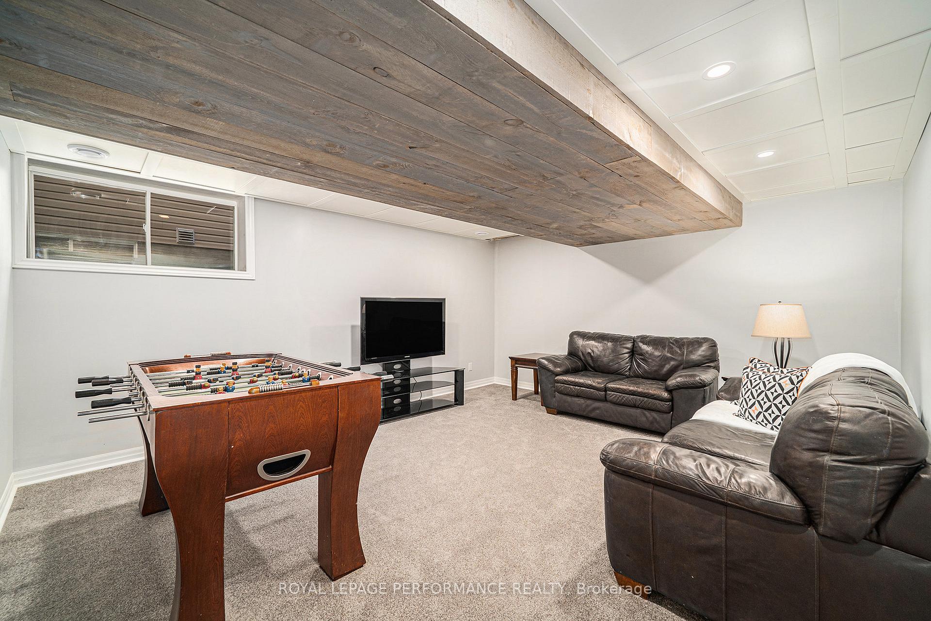 Photo 19 of 129 Winterhaven Drive, Ottawa, Mer Bleue/Bradley Estates/Anderson Park — HOMEH
