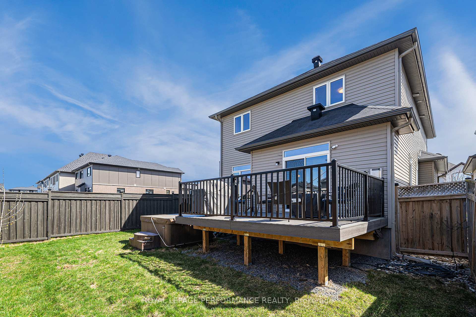 Photo 23 of 129 Winterhaven Drive, Ottawa, Mer Bleue/Bradley Estates/Anderson Park — HOMEH