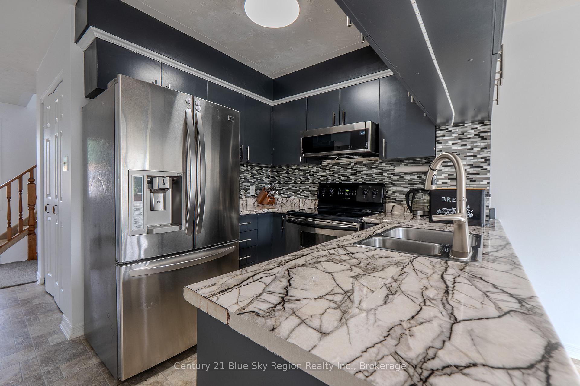 Photo 12 of 122 Johnston Road, North Bay, Widdifield — HOMEH