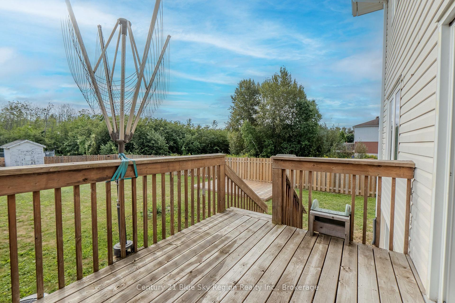 Photo 17 of 122 Johnston Road, North Bay, Widdifield — HOMEH
