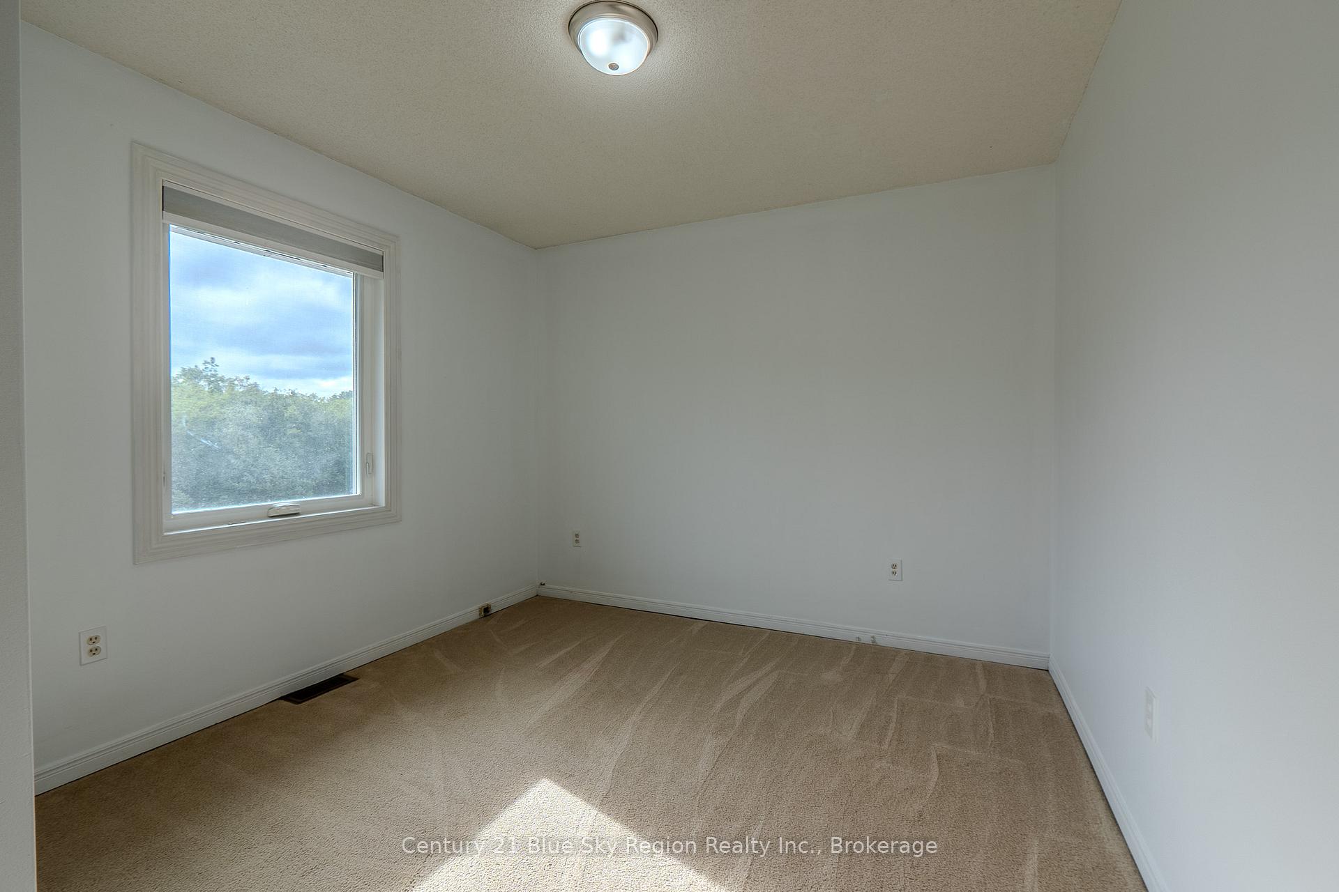 Photo 24 of 122 Johnston Road, North Bay, Widdifield — HOMEH