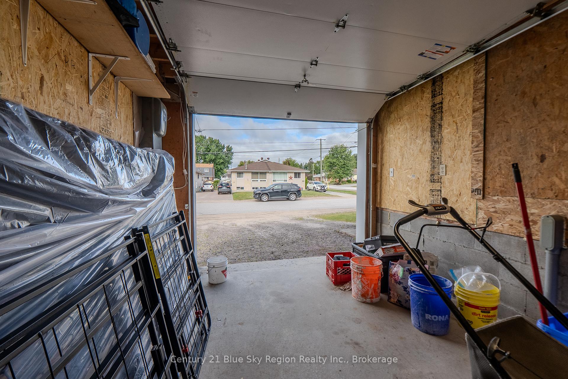 Photo 36 of 122 Johnston Road, North Bay, Widdifield — HOMEH