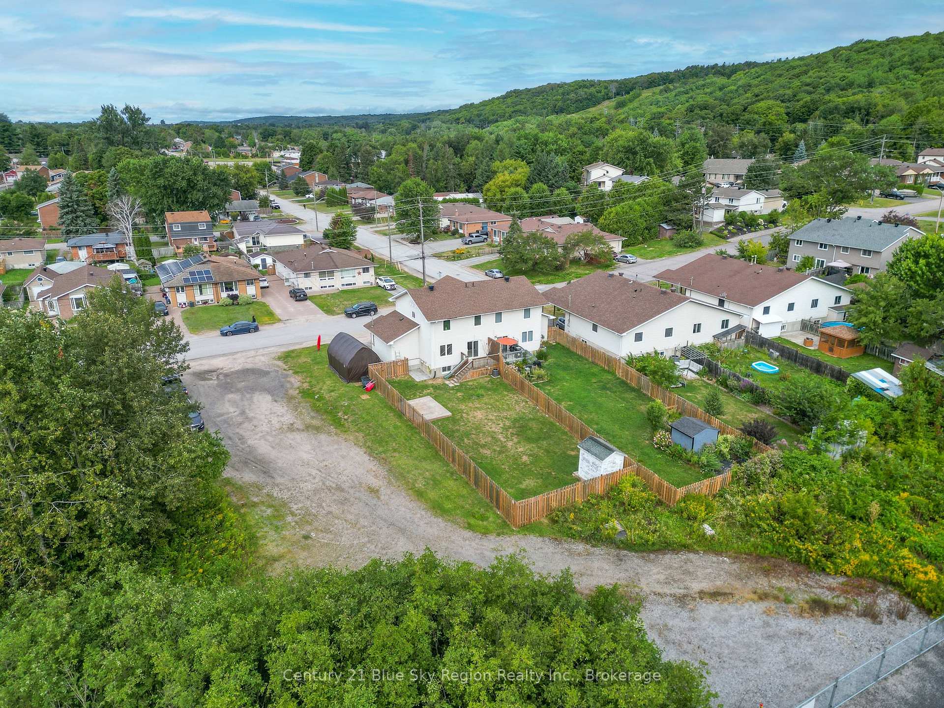 Photo 44 of 122 Johnston Road, North Bay, Widdifield — HOMEH