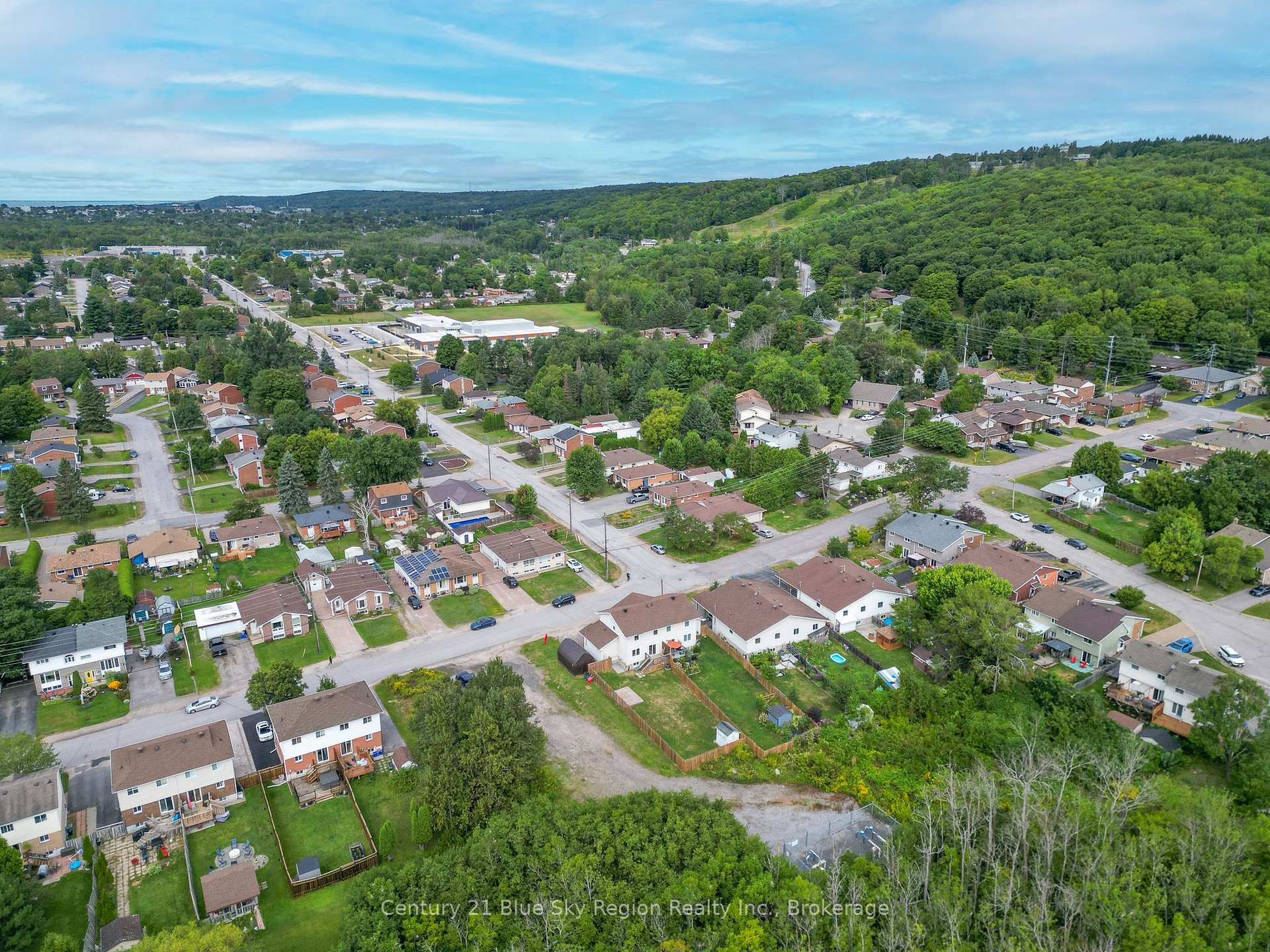 Photo 49 of 122 Johnston Road, North Bay, Widdifield — HOMEH
