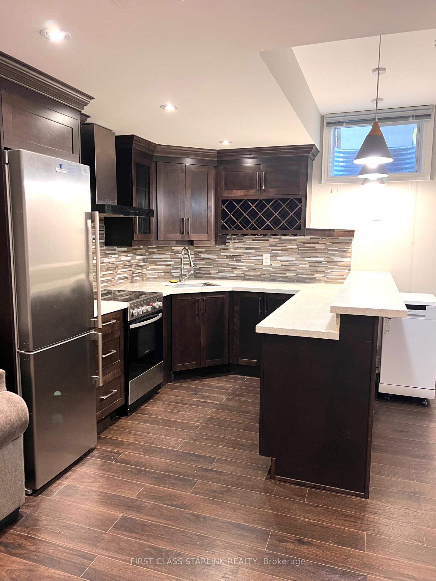 Photo 3 of Unit Lower, 62 Riverbend Road, Markham, Unionville — HOMEH