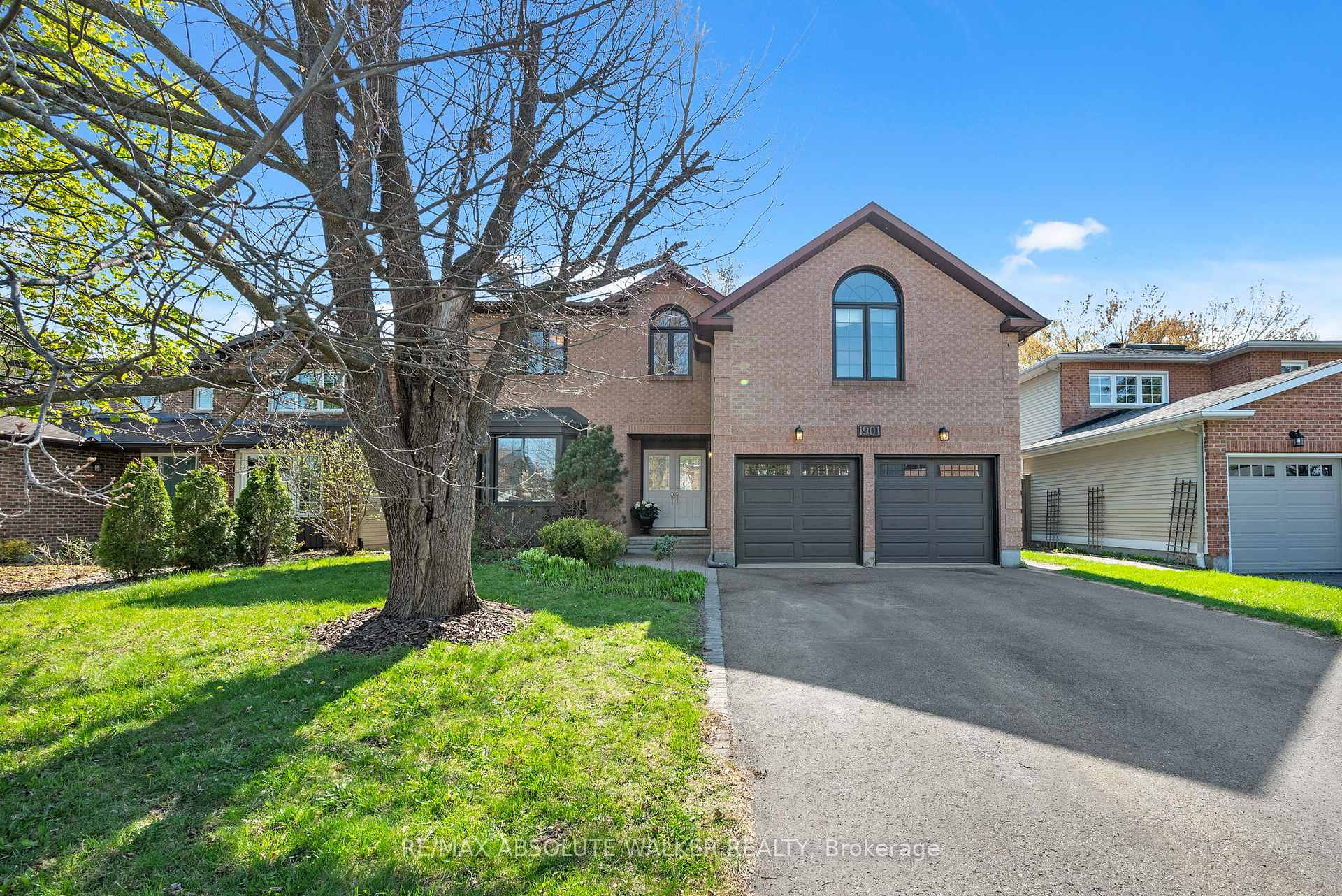 Photo 1 of 1901 Montereau Avenue, Ottawa, Chapel Hill — HOMEH