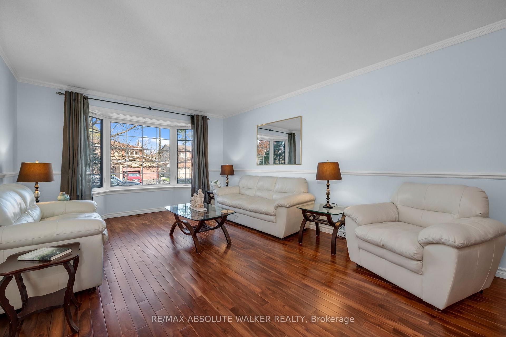 Photo 4 of 1901 Montereau Avenue, Ottawa, Chapel Hill — HOMEH