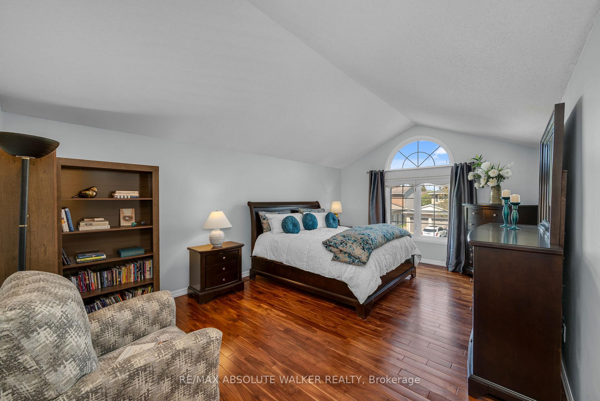 Photo 18 of 1901 Montereau Avenue, Ottawa, Chapel Hill — HOMEH