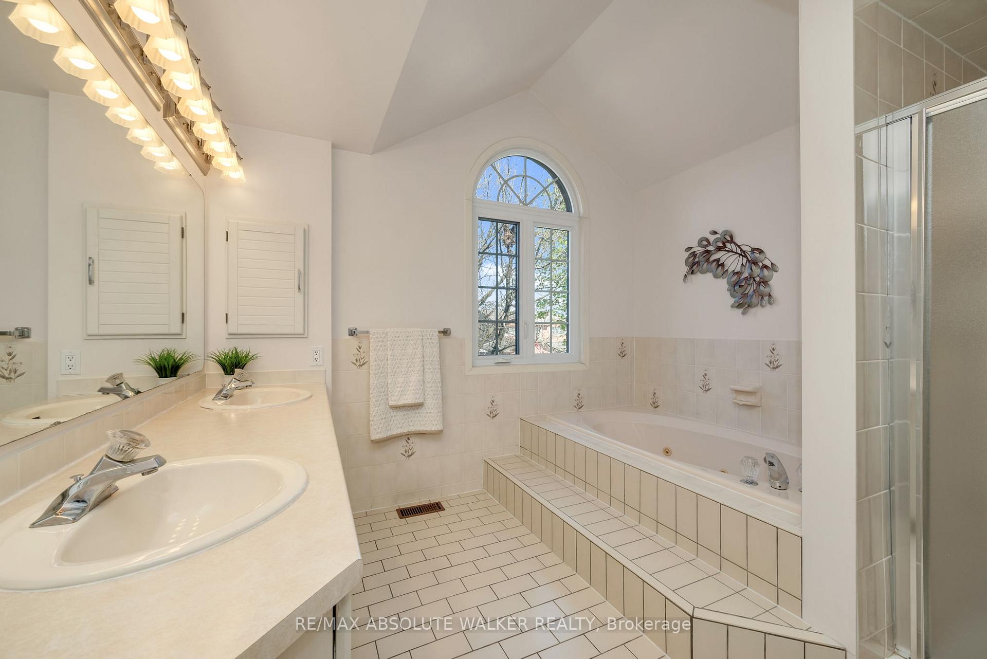 Photo 19 of 1901 Montereau Avenue, Ottawa, Chapel Hill — HOMEH