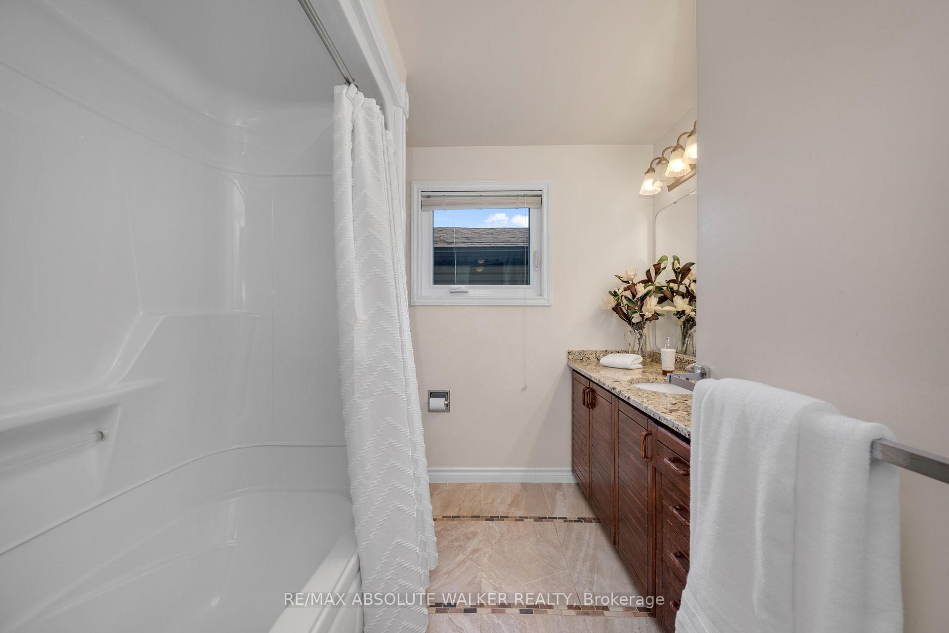 Photo 24 of 1901 Montereau Avenue, Ottawa, Chapel Hill — HOMEH