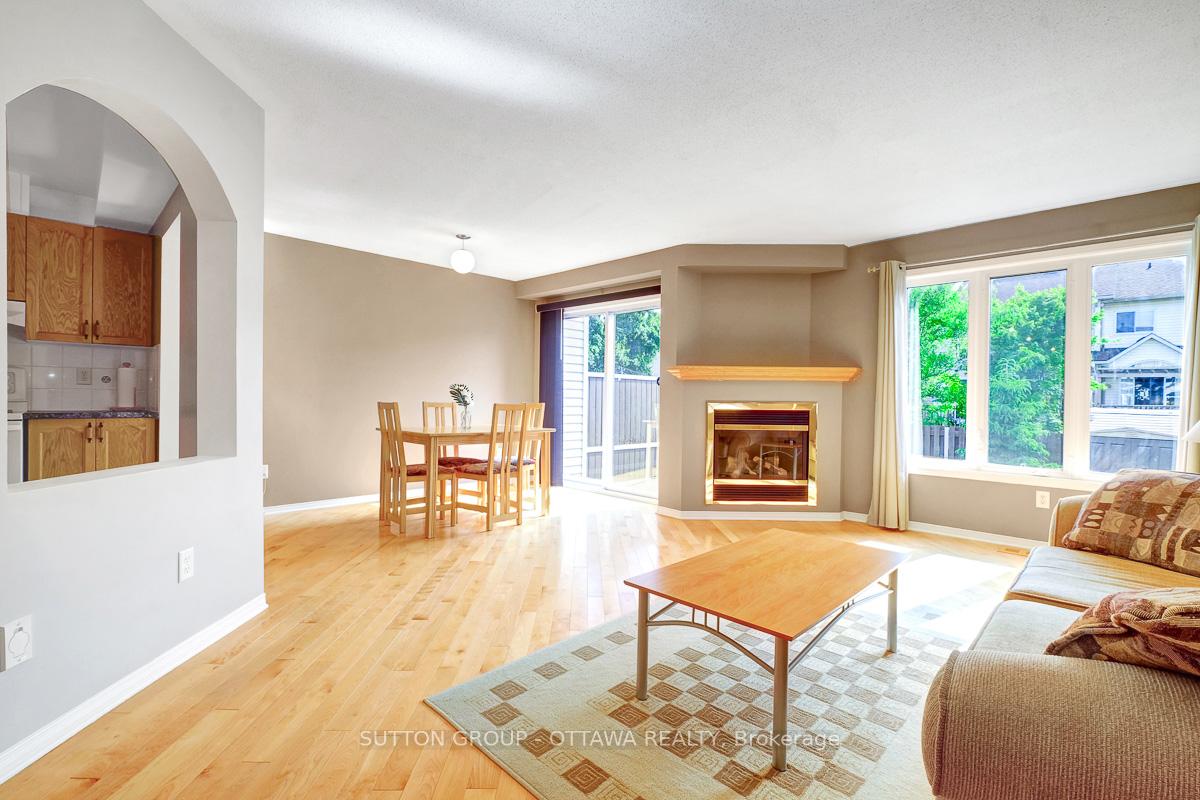 Photo 6 of 2186 Sunmeadow Street, Ottawa, Avalon East — HOMEH