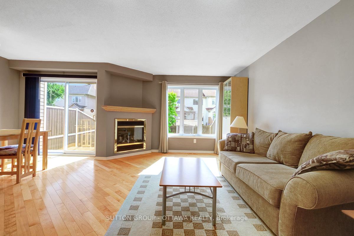 Photo 7 of 2186 Sunmeadow Street, Ottawa, Avalon East — HOMEH