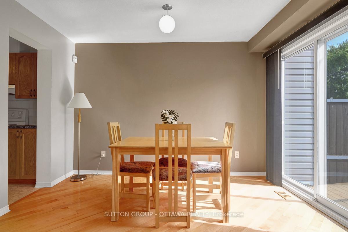 Photo 11 of 2186 Sunmeadow Street, Ottawa, Avalon East — HOMEH