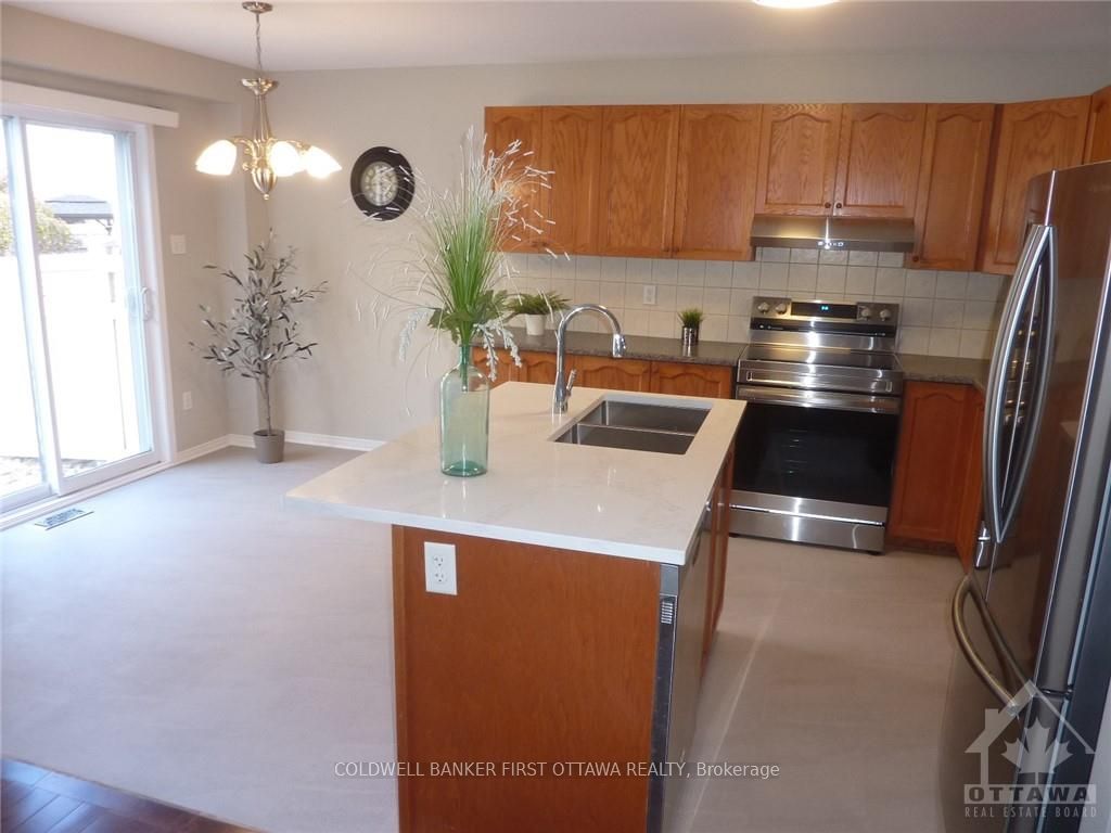 Photo 4 of 683 Aquaview Crescent, Ottawa, Avalon East — HOMEH