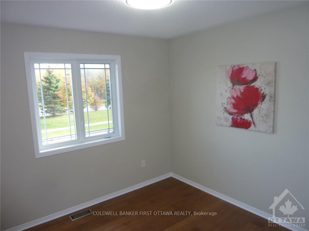 Photo 16 of 683 Aquaview Crescent, Ottawa, Avalon East — HOMEH