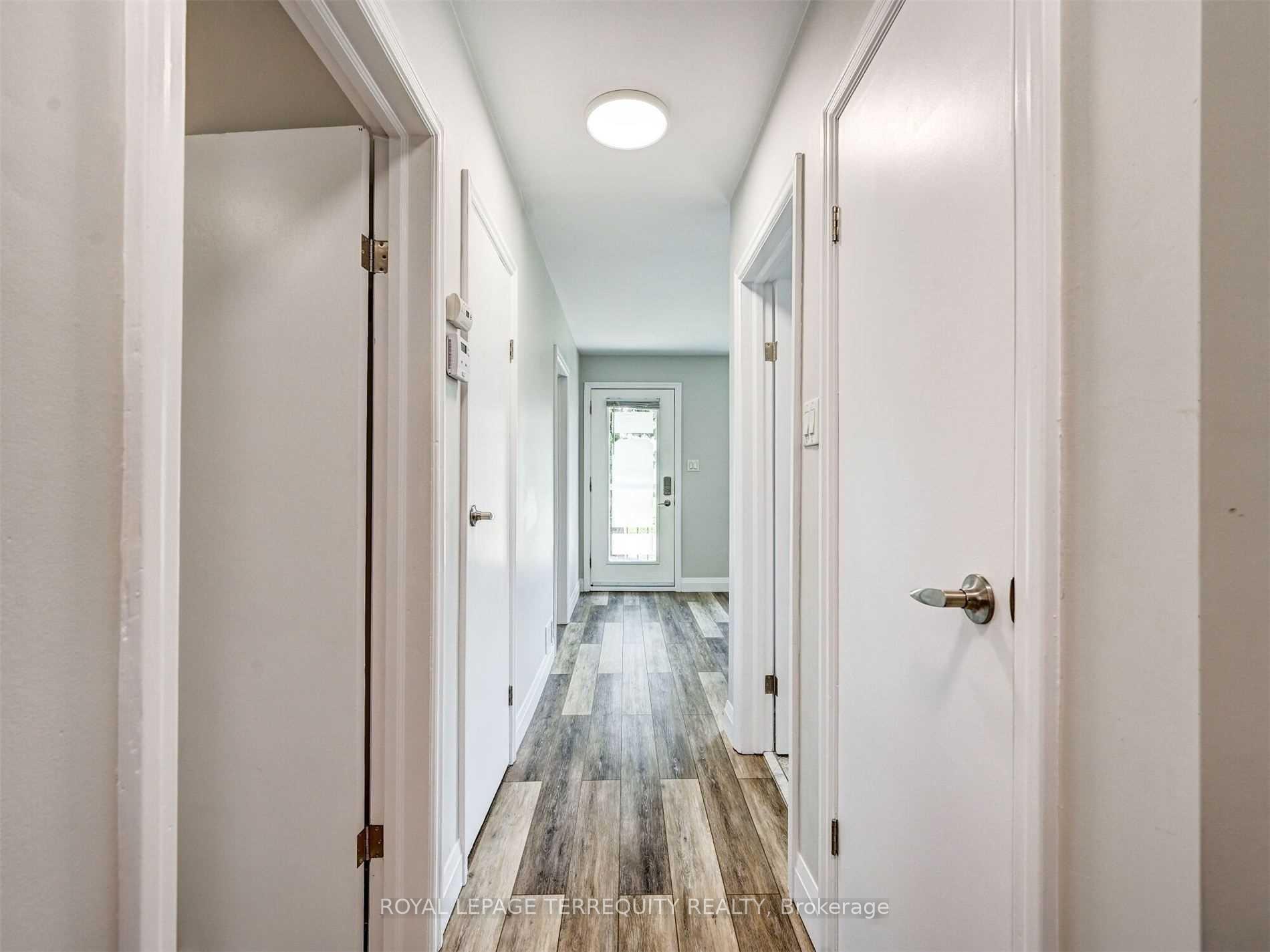 Photo 6 of Unit Main, 822 Douglas Street, Oshawa, Lakeview — HOMEH