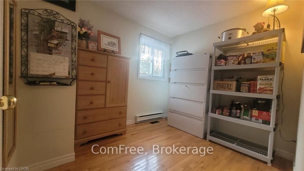 Photo 12 of 439 Mooney Crescent, Orillia — HOMEH