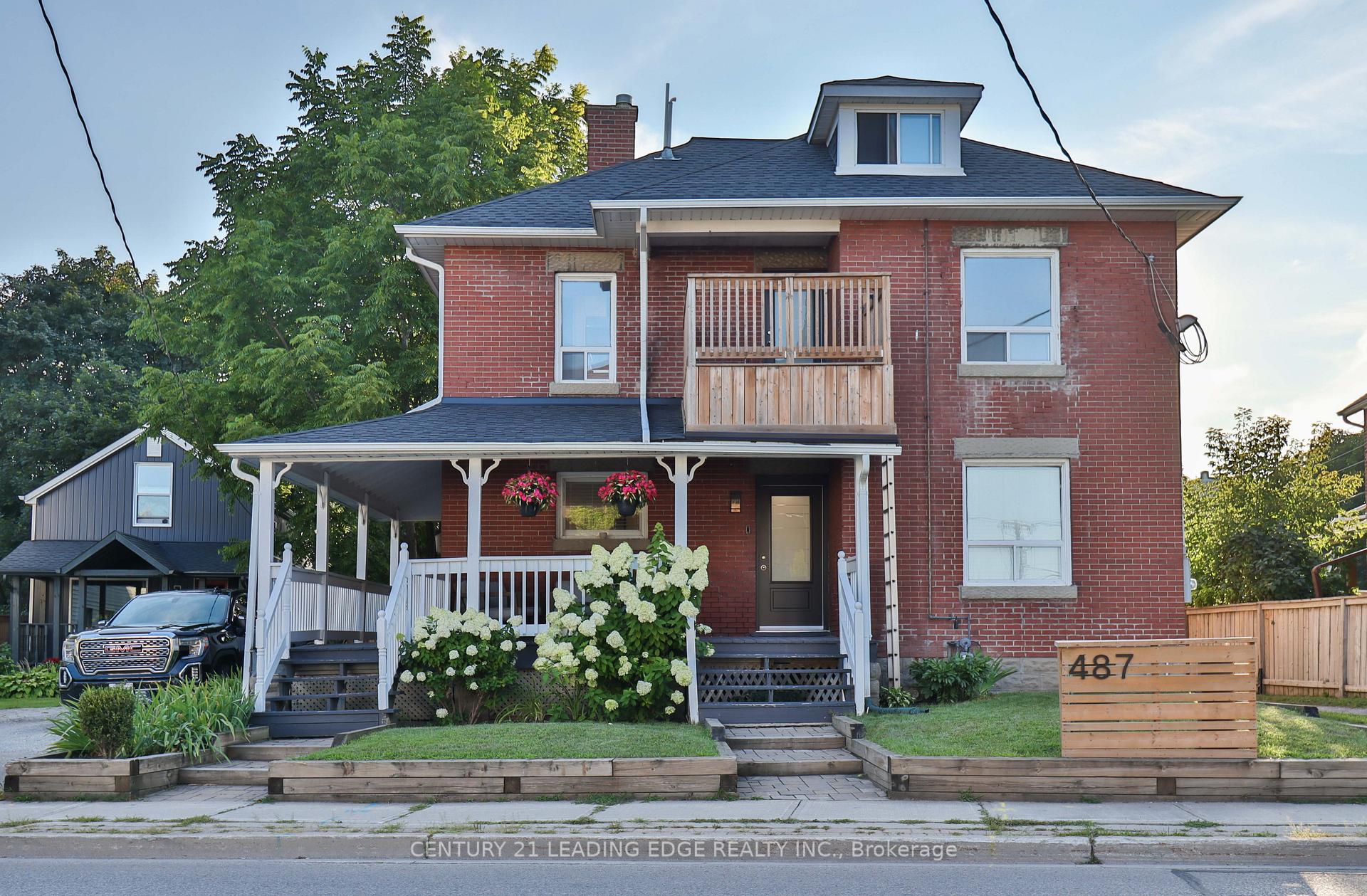 Front of Unit Unit C, 487 Eagle Street