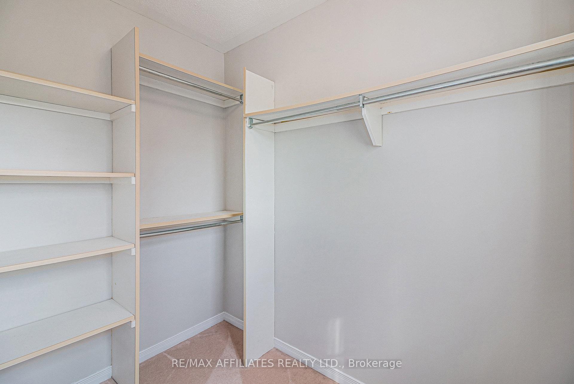 Photo 14 of 2106 Sunland Drive, Ottawa, Fallingbrook/Gardenway South — HOMEH