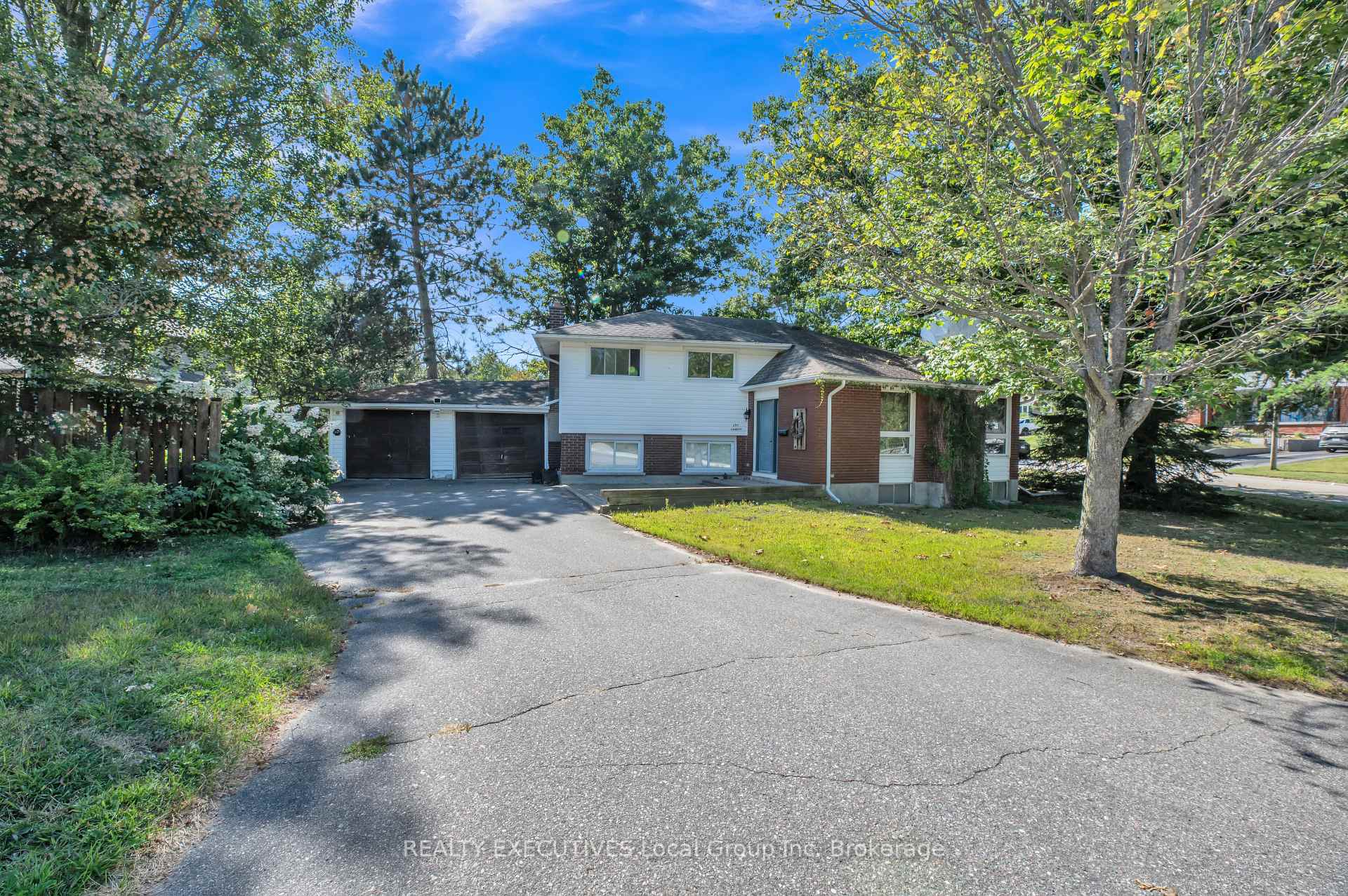 Photo 1 of 397 Camelot Drive, North Bay, Birchaven — HOMEH