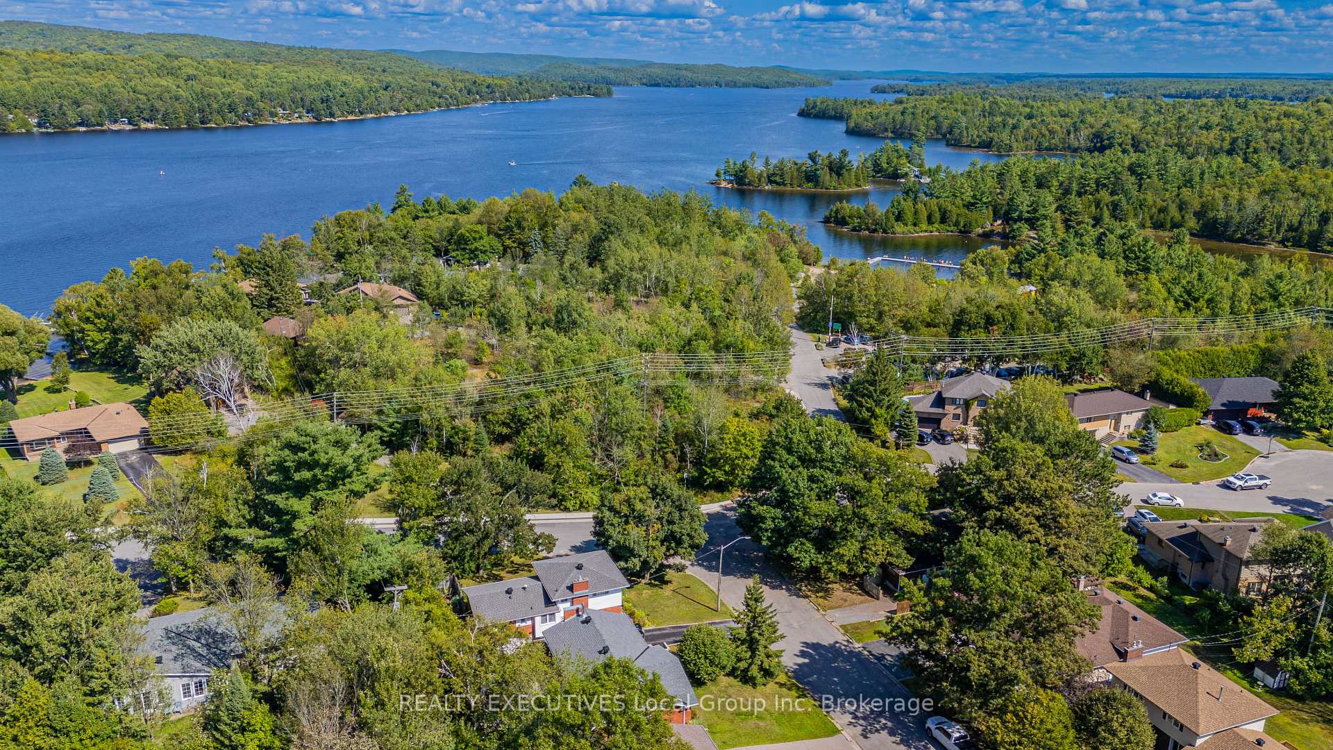 Photo 3 of 397 Camelot Drive, North Bay, Birchaven — HOMEH