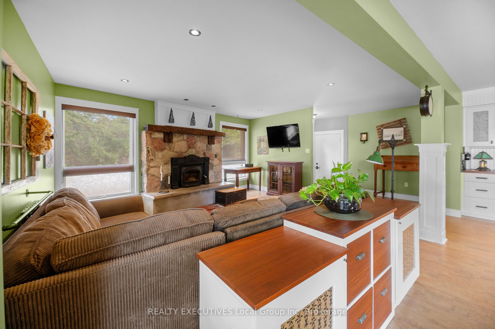Photo 6 of 397 Camelot Drive, North Bay, Birchaven — HOMEH