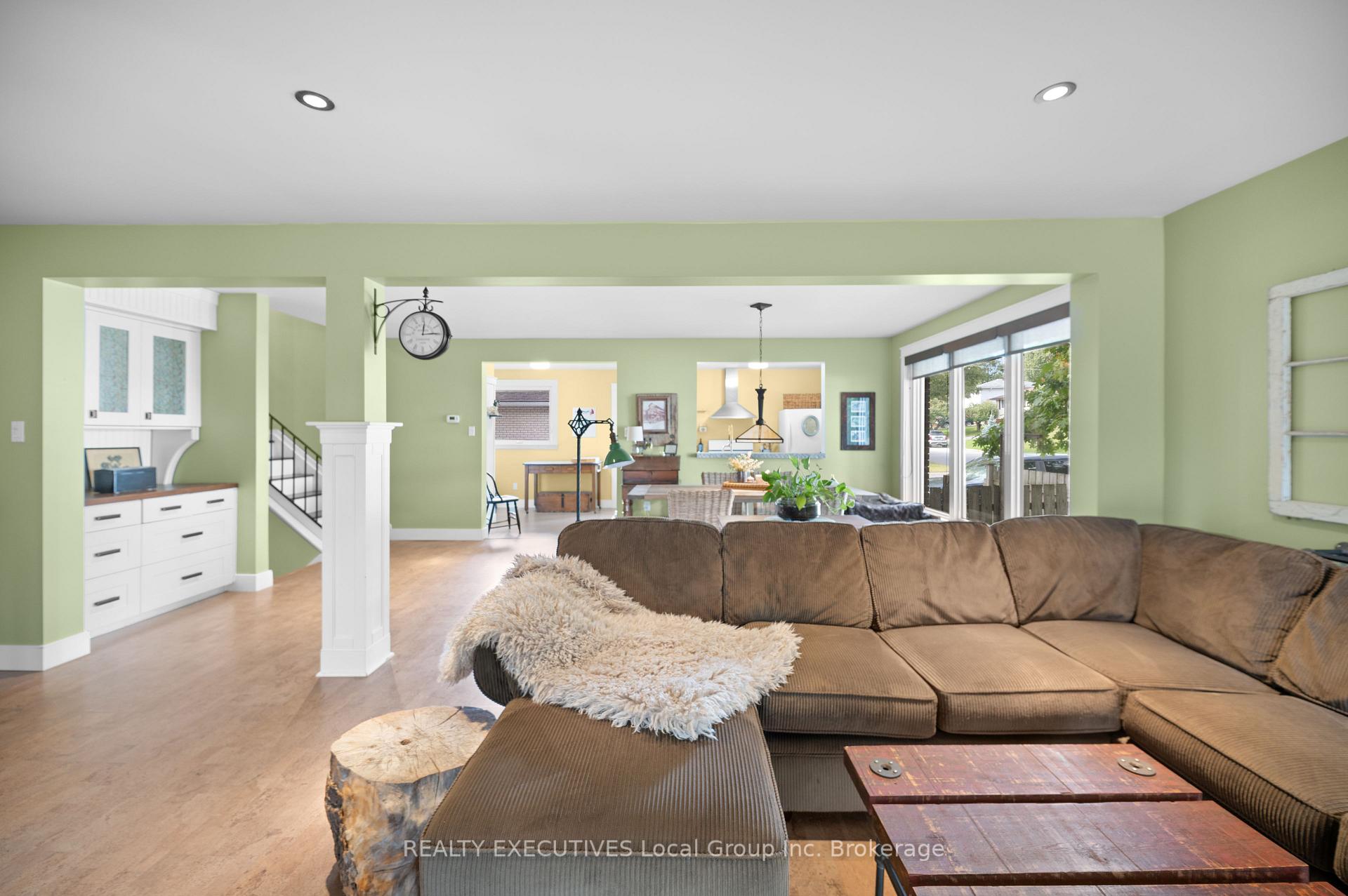 Photo 9 of 397 Camelot Drive, North Bay, Birchaven — HOMEH