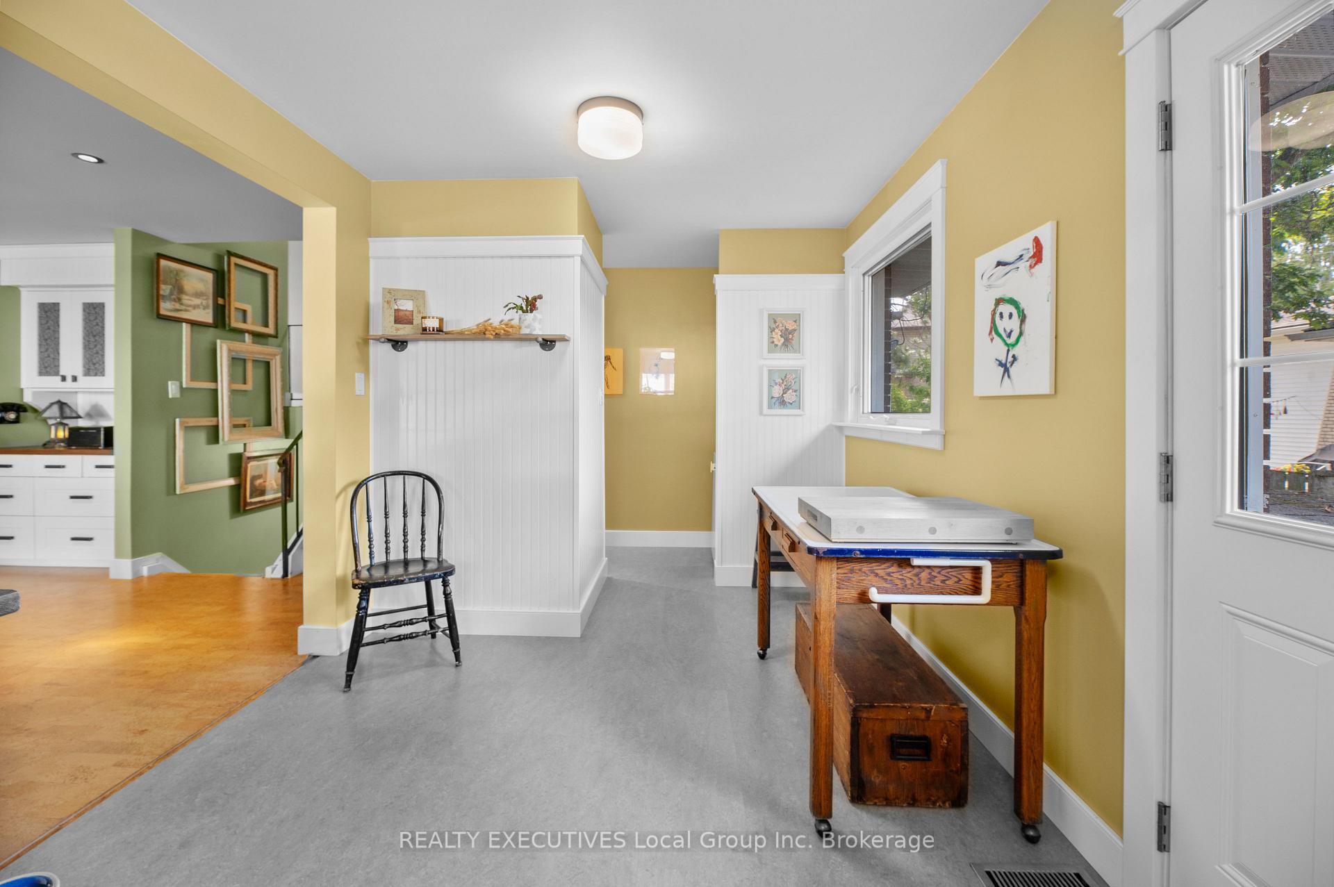 Photo 18 of 397 Camelot Drive, North Bay, Birchaven — HOMEH