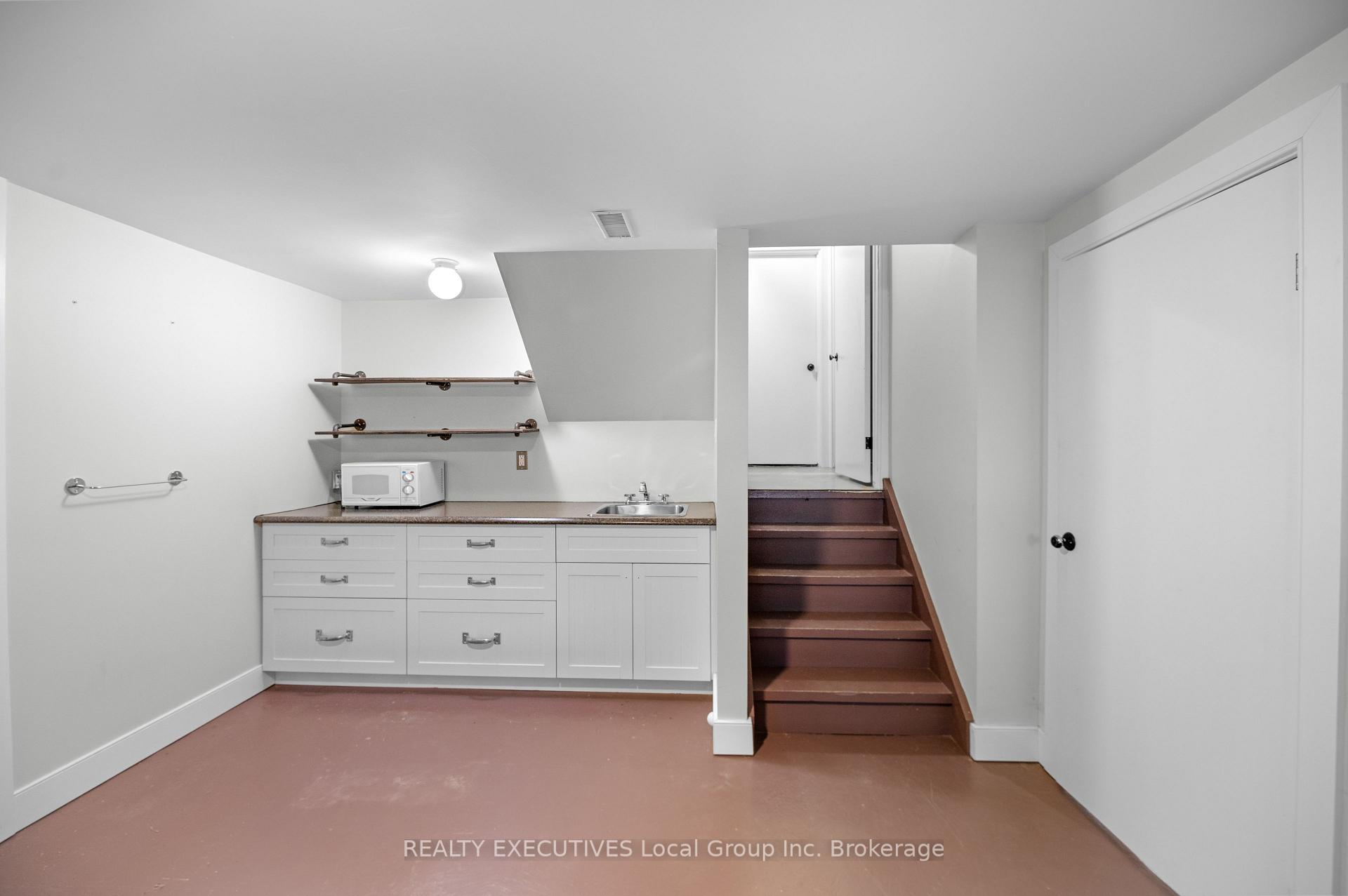 Photo 35 of 397 Camelot Drive, North Bay, Birchaven — HOMEH