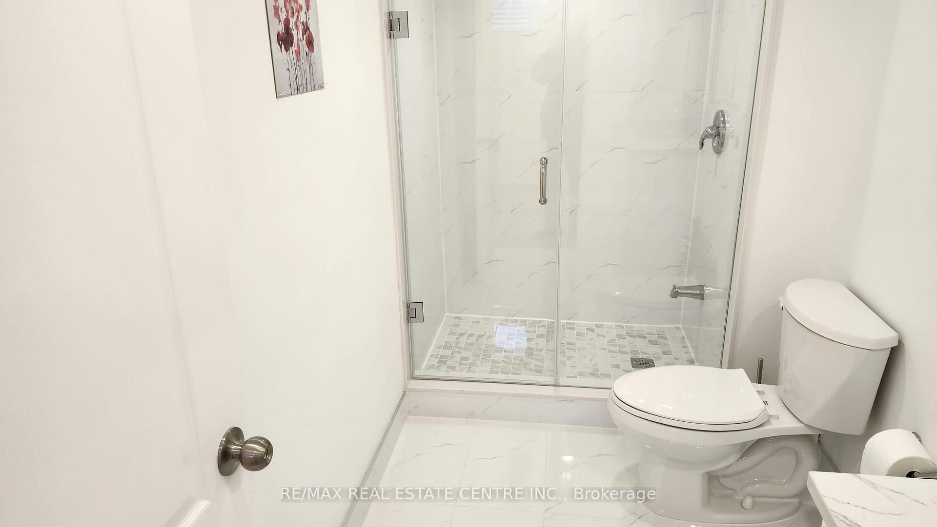 Photo 10 of Unit Bsmt, 640 Best Road, Milton, Beaty — HOMEH