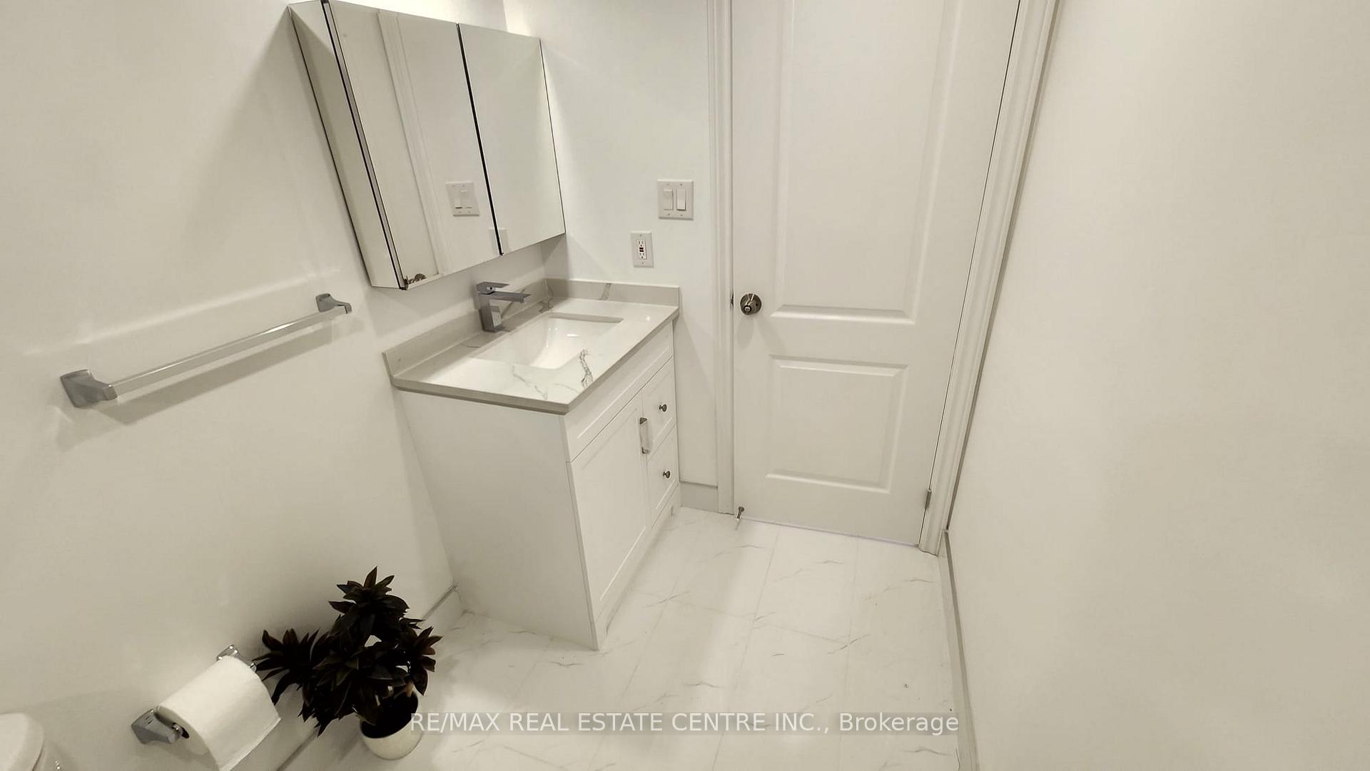 Photo 3 of Unit Bsmt, 640 Best Road, Milton, Beaty — HOMEH